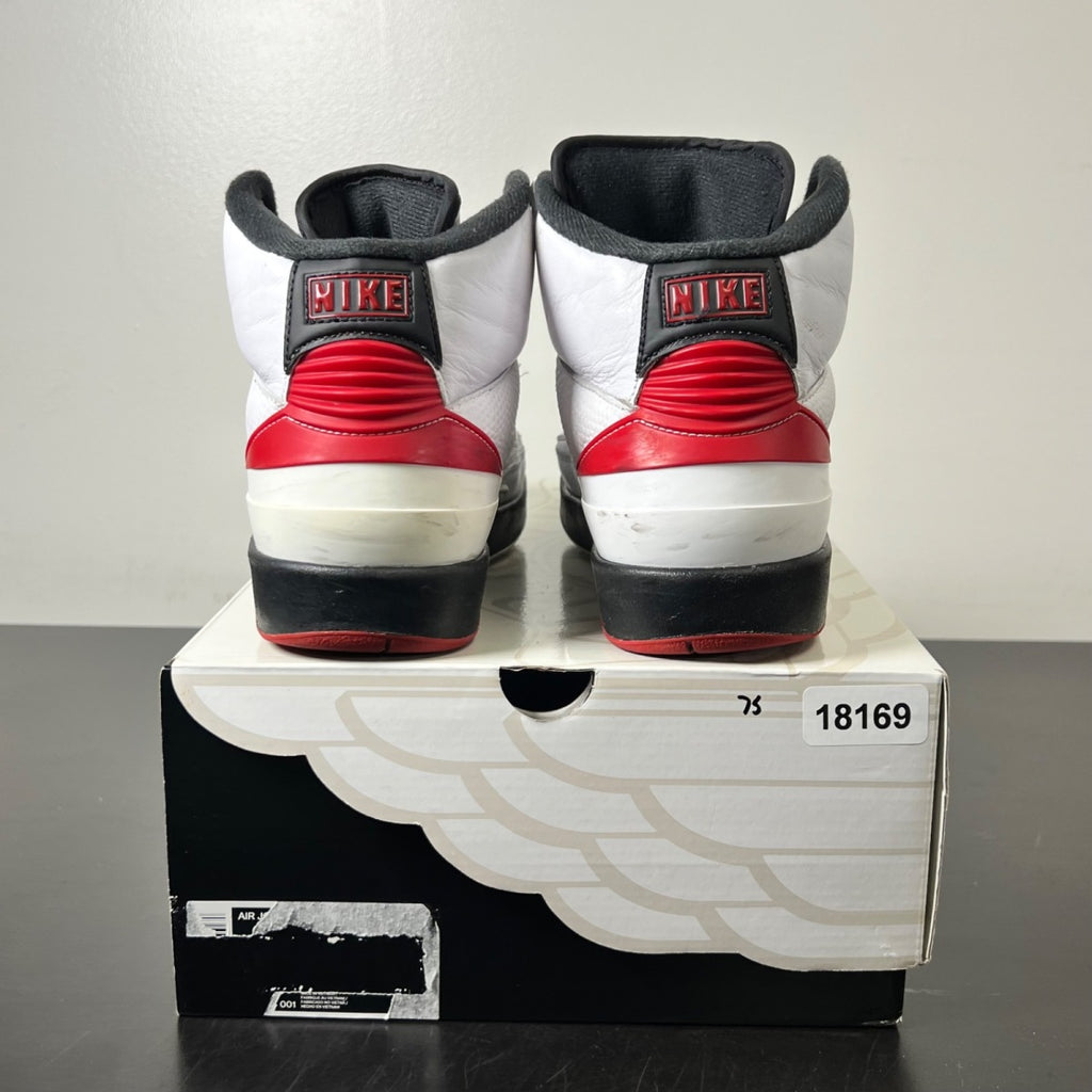 Jordan 2 Retro OG Chicago (2022) 8 (Lightly Worn Pre-Owned)JordanWhite/Varsity Red/Black - Image 5