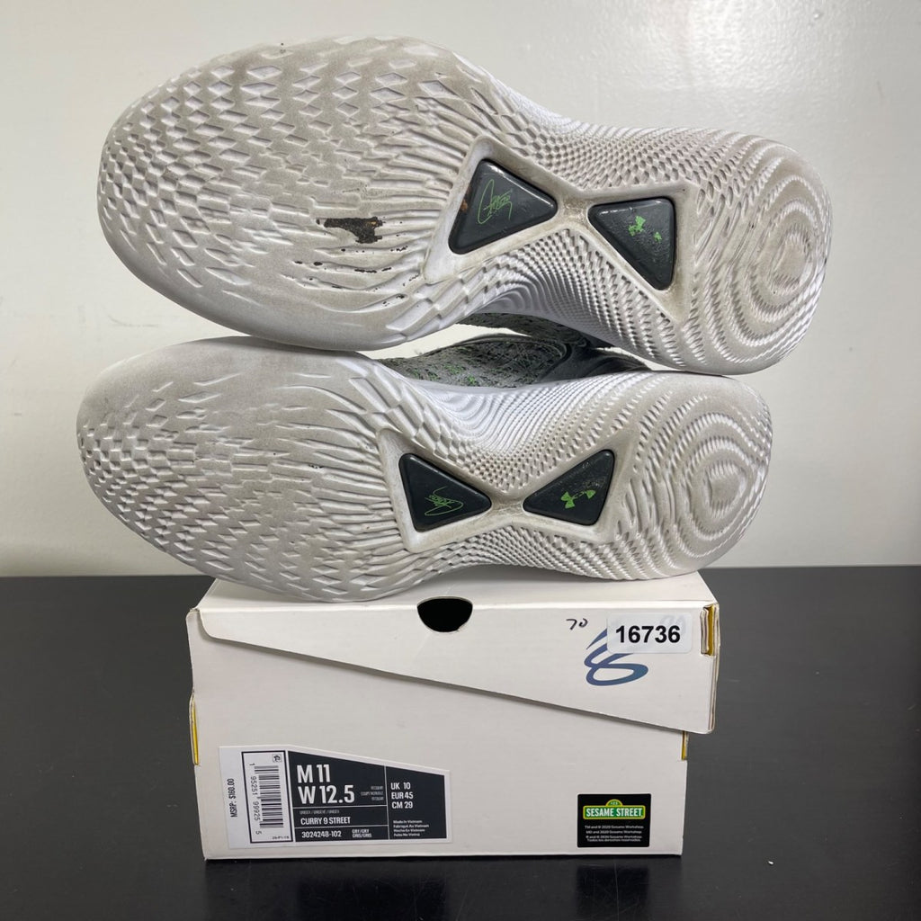 Under Armour Curry Flow 9 Sesame Street Oscar 11 (Moderately Worn Pre-Owned)Under ArmourGrey/Green/Black - Image 5