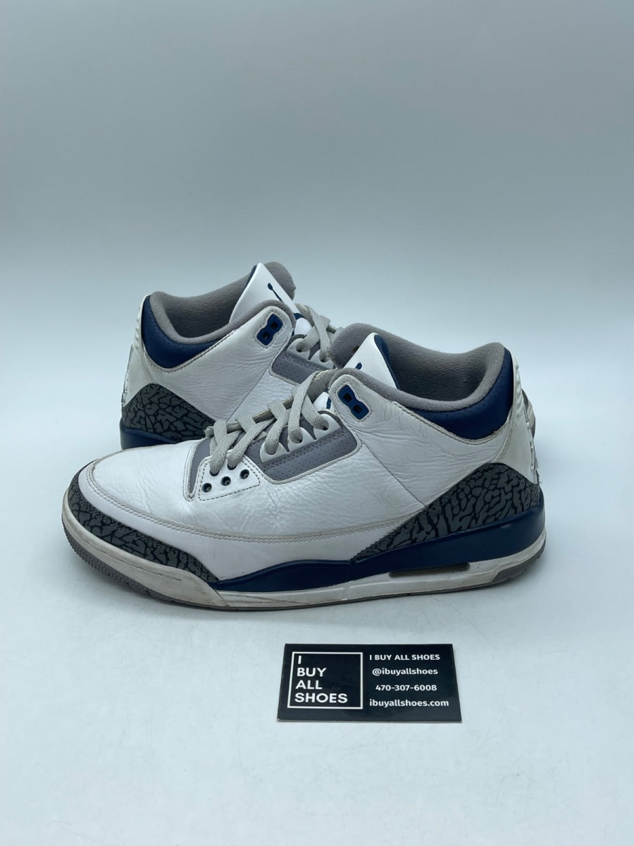 Jordan 3 Retro Midnight Navy 9 (Moderately Worn Pre-Owned) - Image 1