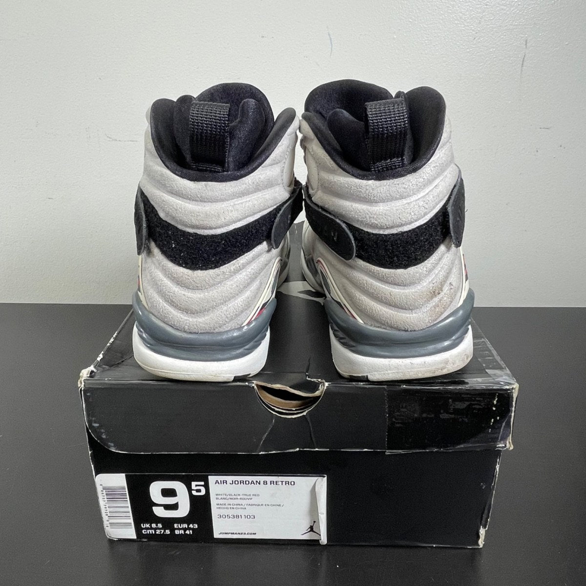 Jordan 8 Retro Bugs Bunny (2013) 9.5 (Moderately Worn Pre-Owned)JordanWhite/Hyper Blue-True Red-Flint Grey - Image 4