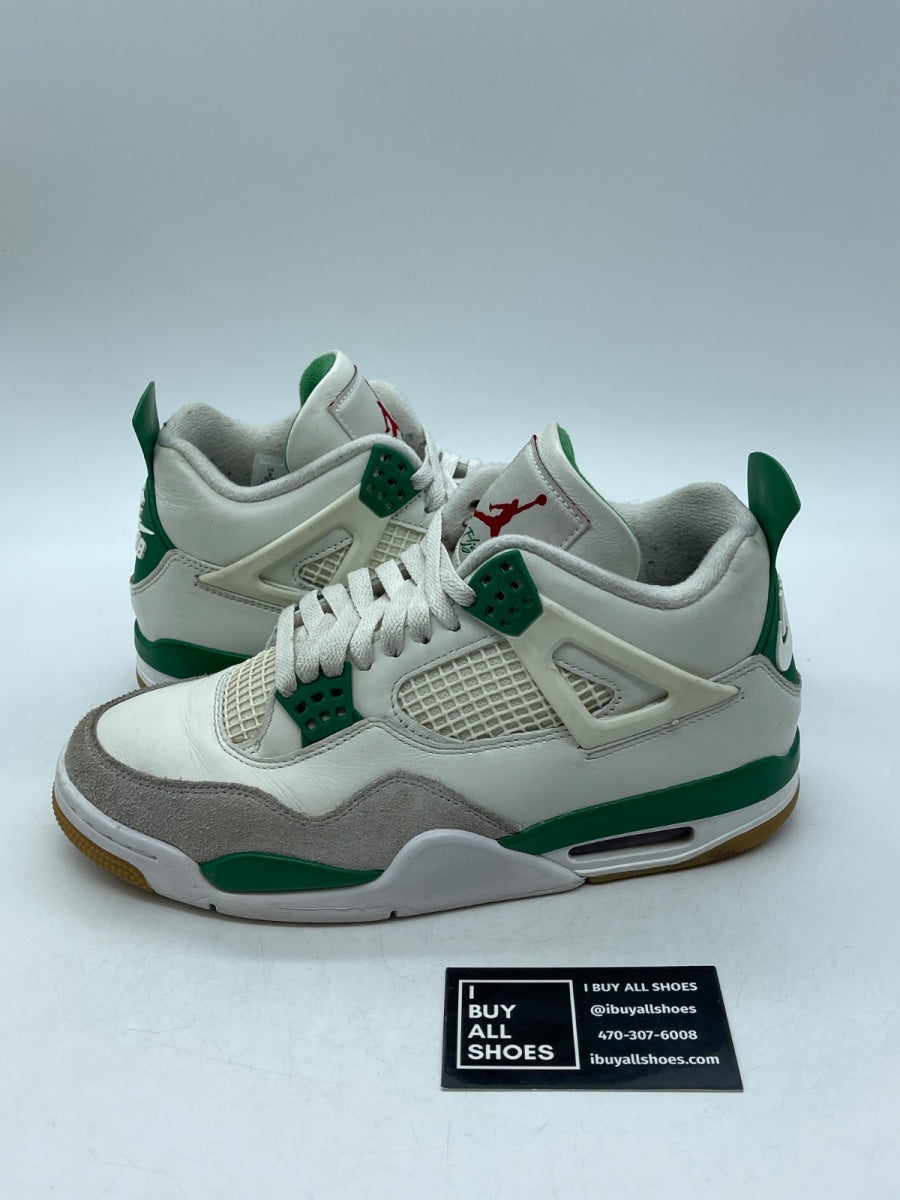 Jordan 4 Retro SB Pine Green 8 (Moderately Worn Pre-Owned) - Image 1