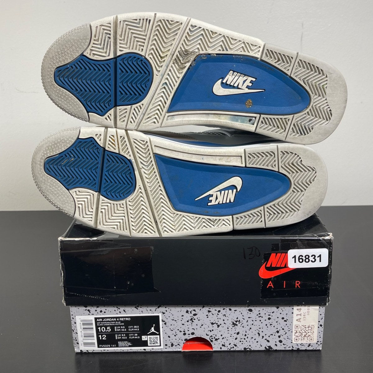 Jordan 4 Retro Military Blue (2024) 10.5 (Moderately Worn Pre-Owned)JordanOff-White/Military Blue/Neutral Grey - Image 5