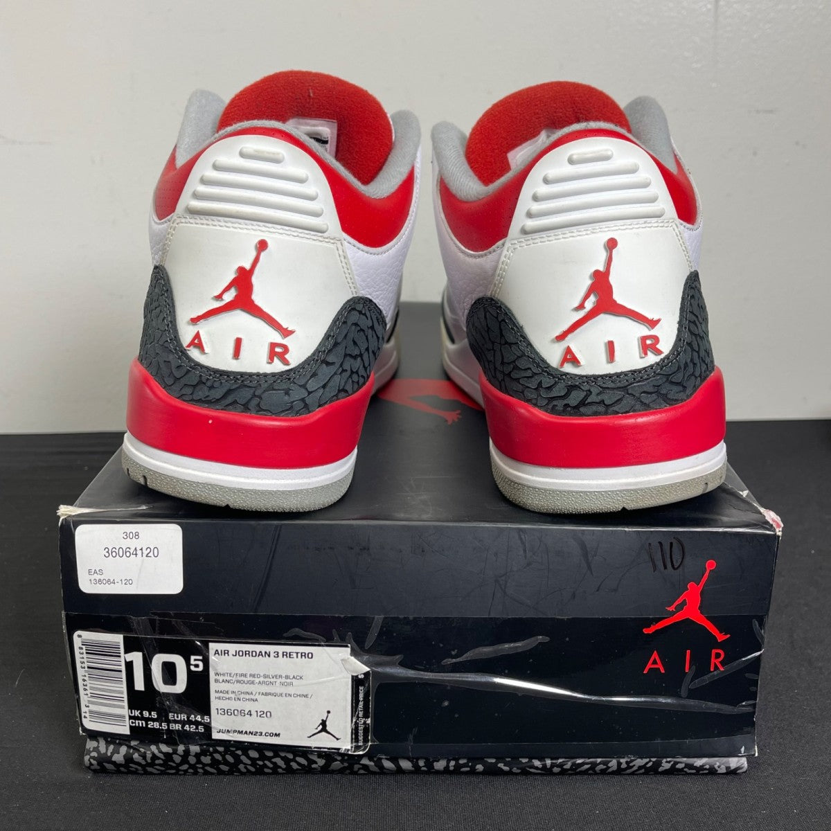 Jordan 3 Retro Fire Red (2013) 10.5 (Moderately Worn Pre-Owned)JordanWhite/Fire Red-Neutral Grey-Black - Image 4