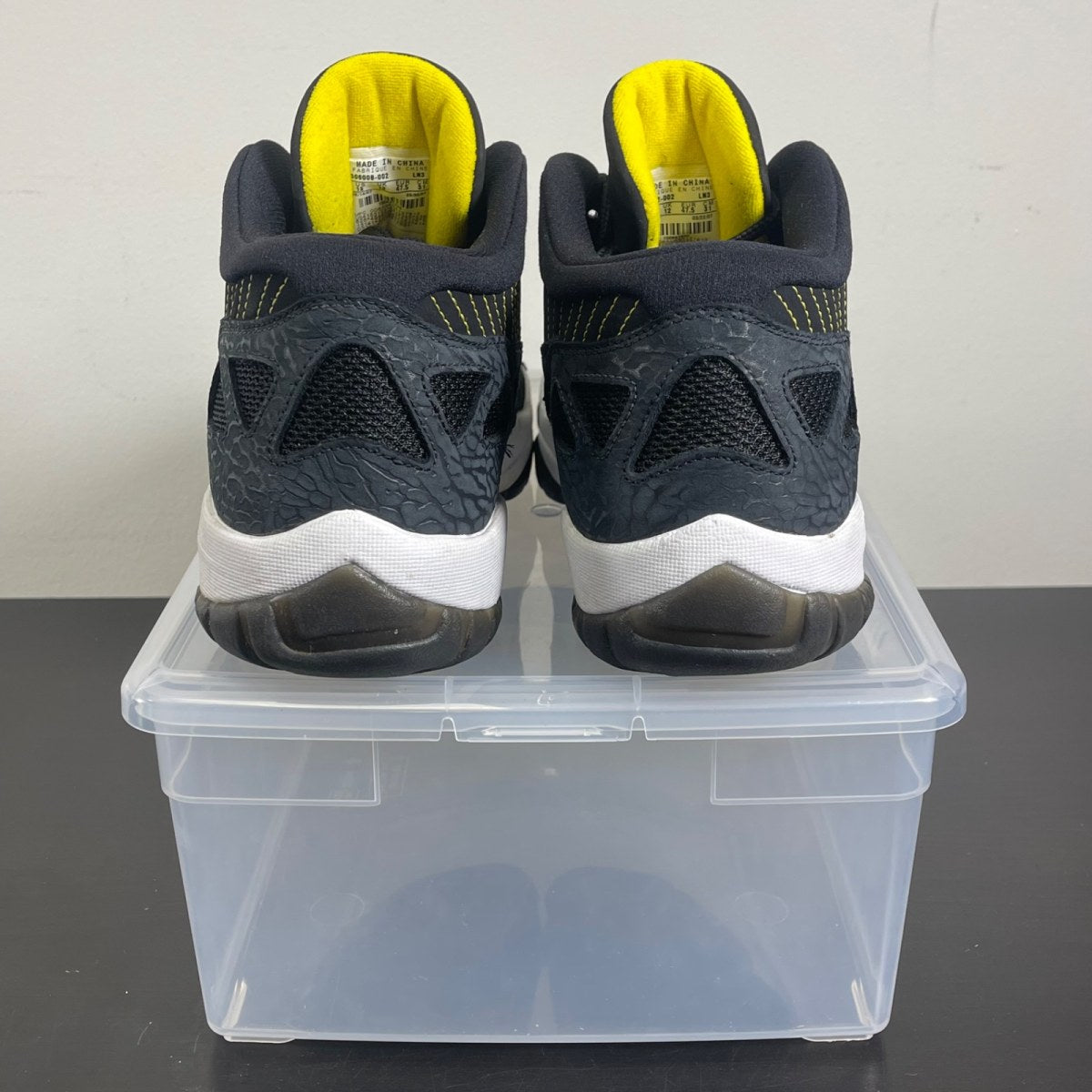 Jordan 11 Retro Low IE Black Zest 13 (Moderately Worn Pre-Owned)JordanBlack/Zest-White - Image 4