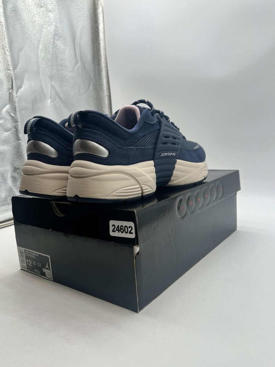 Jordan Trunner O/S Midnight Navy Light Orewood Brown 12 (Lightly Worn Pre-Owned)JordanMidnight Navy/Thunder Blue/Light Orewood Brown/Pink Foam - Image 5
