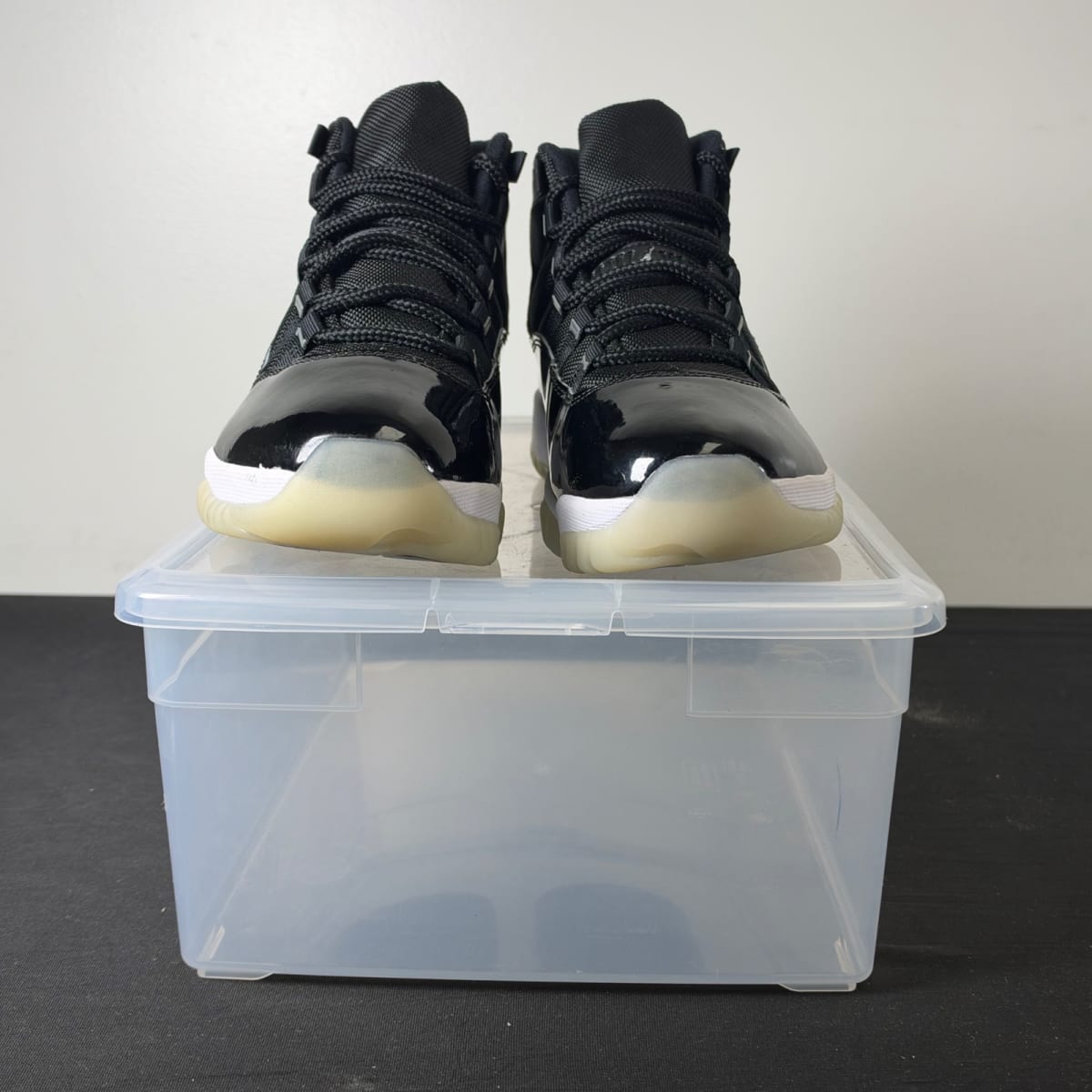 Jordan 11 Retro Jubilee 25th Anniversary (Size 8) - aux