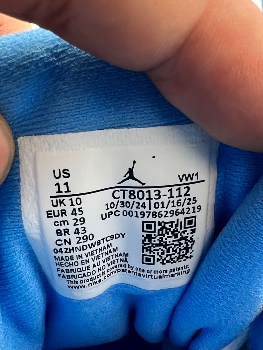 Jordan 12 Retro Melo (2025) 11 (Moderately Worn Pre-Owned)JordanWhite/University Blue/Metallic Silver - Image 6