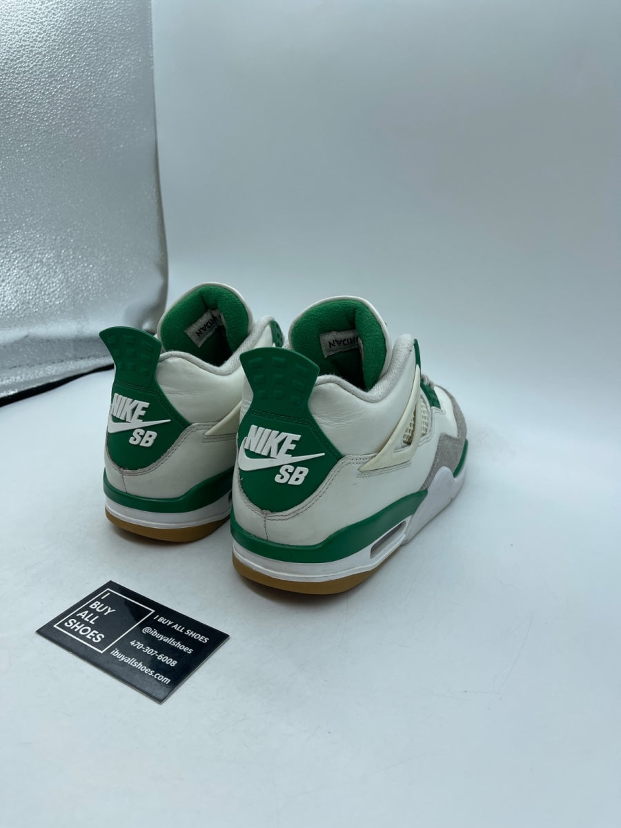 Jordan 4 Retro SB Pine Green 8 (Moderately Worn Pre-Owned) - Image 5