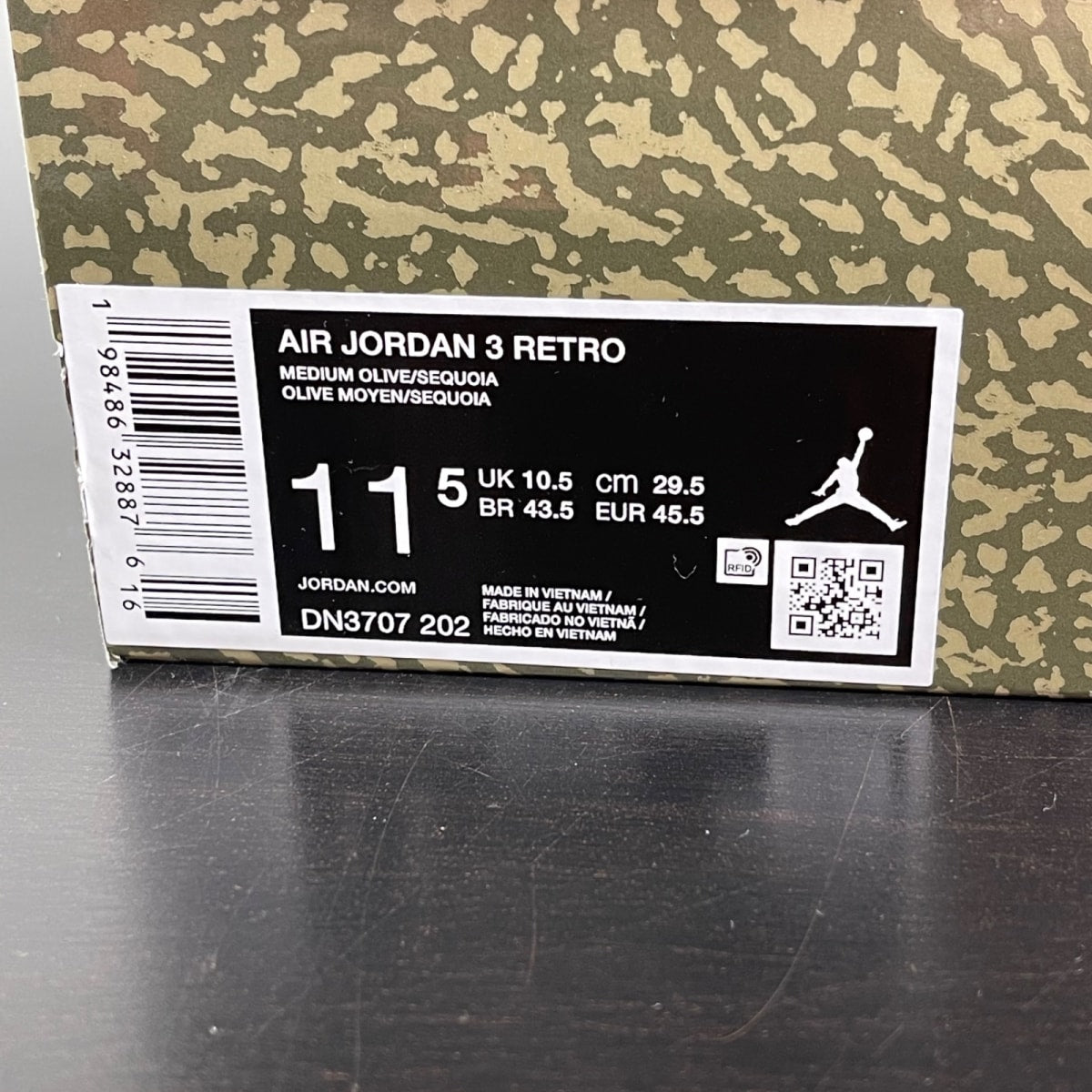 Jordan 3 Retro Family Affair 11.5 (Moderately Worn Pre-Owned)JordanMedium Olive/Sequoia/Neutral Olive/Sail/Total Crimson - Image 7