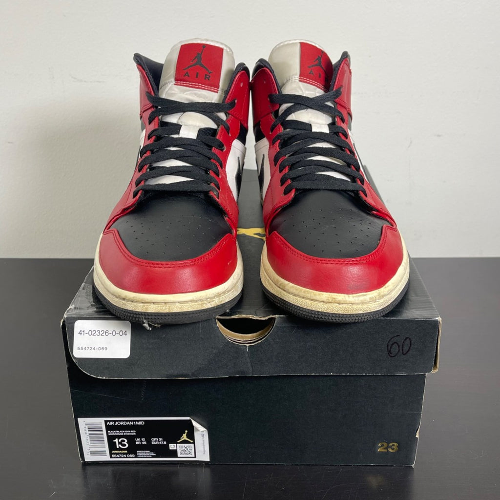 Jordan 1 Mid Chicago Toe 13 (Moderately Worn Pre-Owned)JordanBlack/Gym Red-White - Image 2