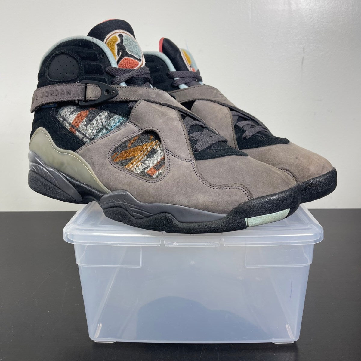 Jordan 8 Retro N7 (2019) 13 (Moderately Worn Pre-Owned)JordanThunder Grey/Light Graphite-Gold Suede-Black - Image 1