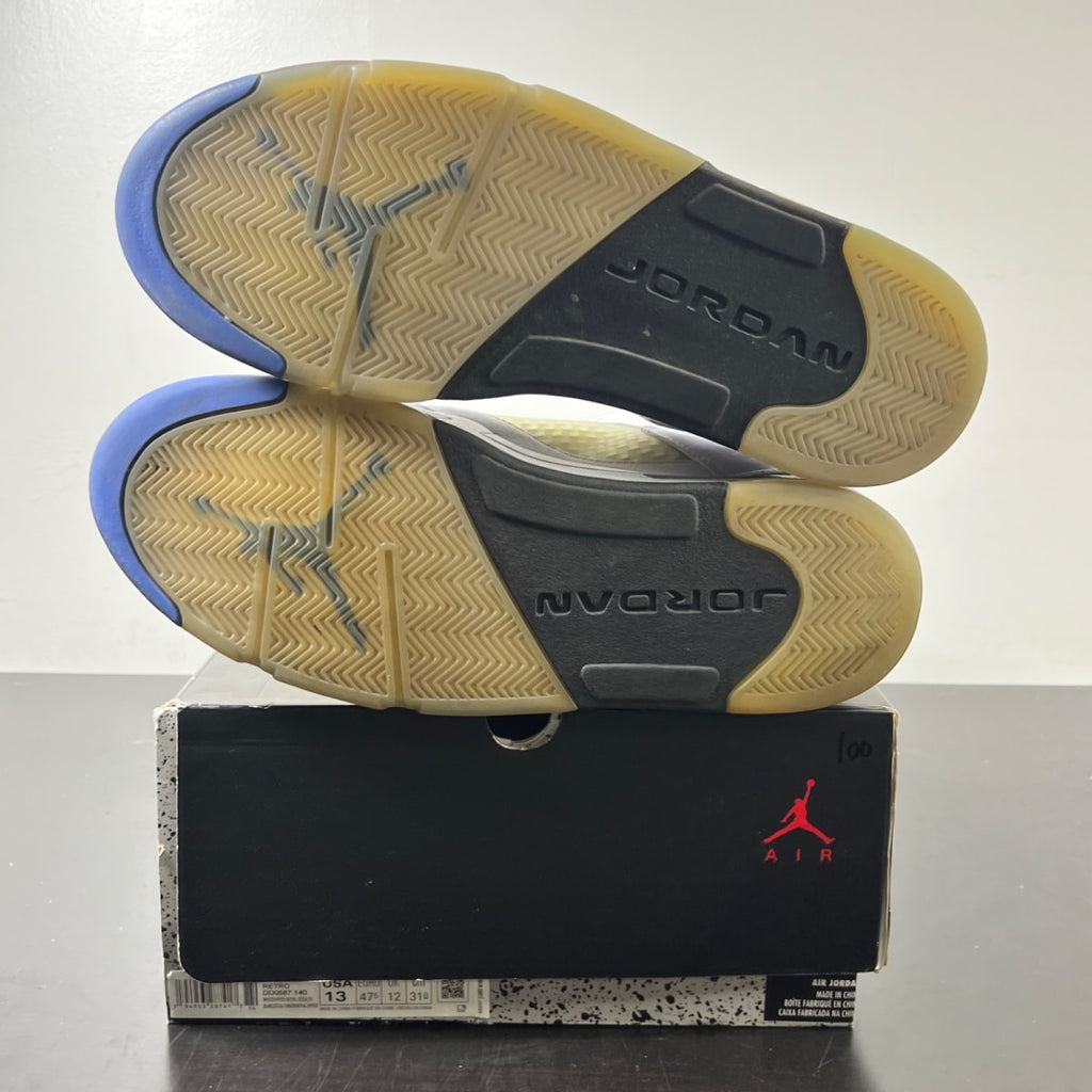 Jordan 5 Retro White Stealth (2021) 13 (Heavily Worn Pre-Owned)JordanWhite/Stealth- Black-Hyper-Royal - Image 5