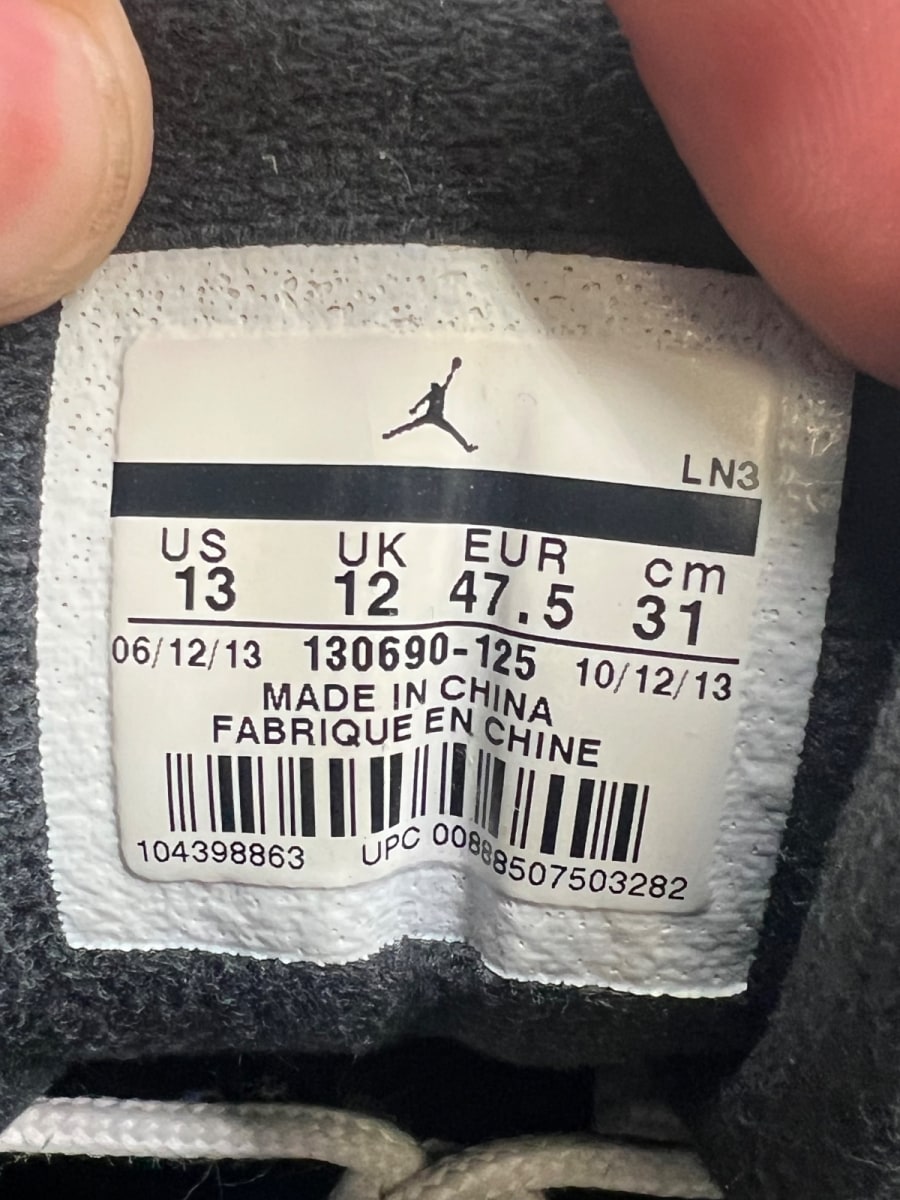Jordan 12 Retro Taxi (2013) 13 (Heavily Worn Pre-Owned) - Image 8
