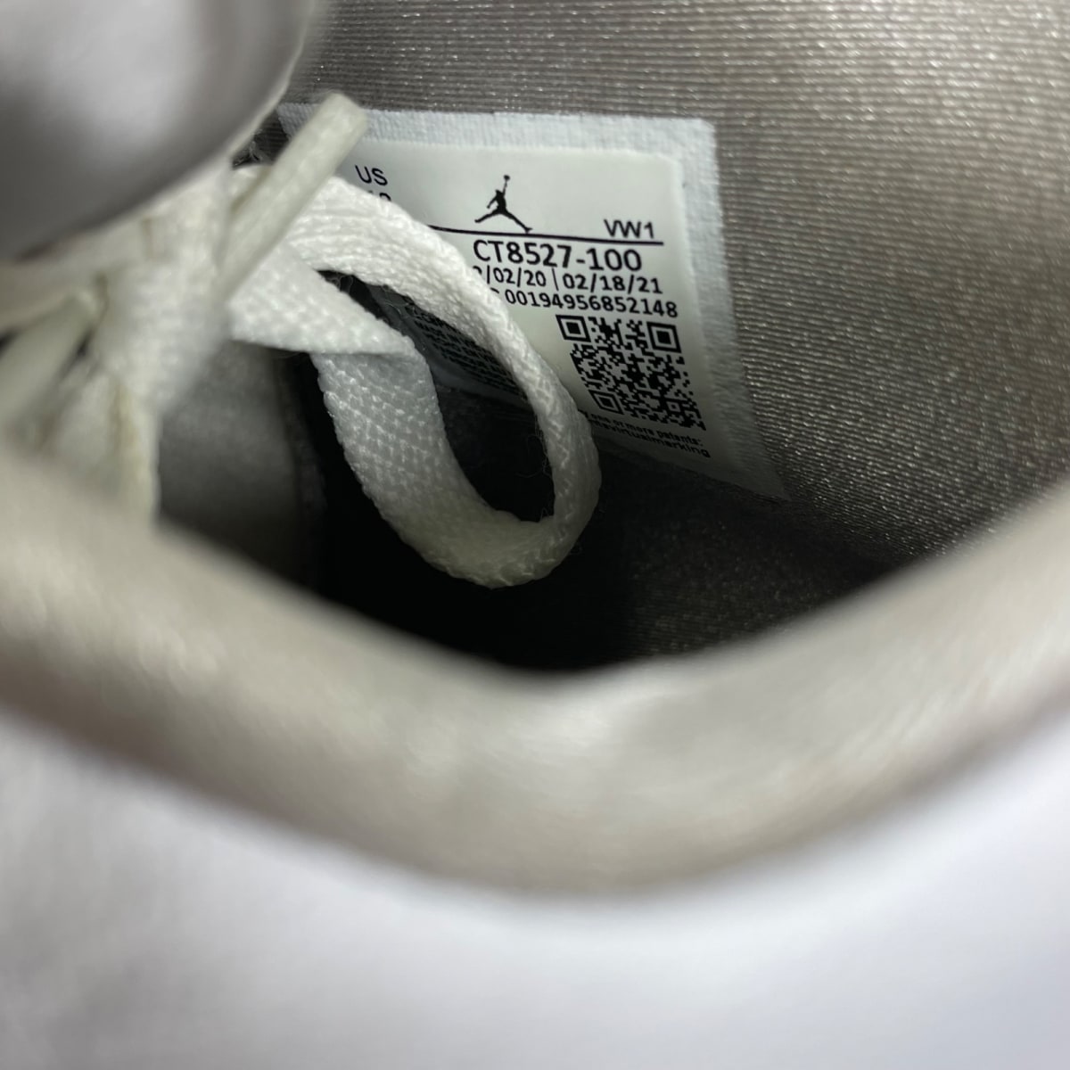 Jordan 4 Retro White Oreo (2021) 13 (Moderately Worn Pre-Owned)JordanWhite/Tech Grey-Black-Fire Red - Image 6