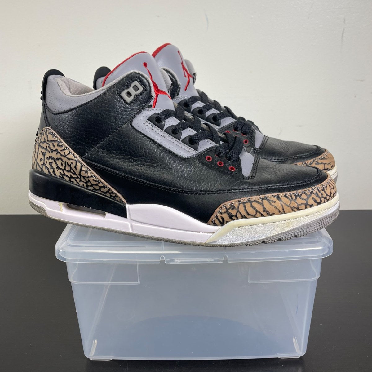 Jordan 3 Retro Black Cement (2011) 11 (Moderately Worn Pre-Owned)JordanBlack/Cement Grey-White-Varsity Red - Image 1