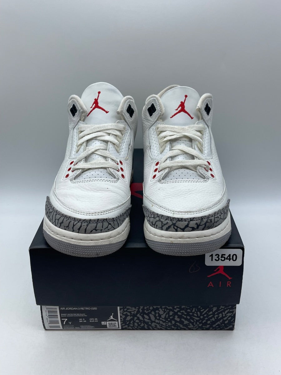 Jordan 3 Retro White Cement Reimagined (GS) 7Y (Moderately Worn Pre-Owned)JordanSummit White/Fire Red/Black/Cement Grey - Image 2