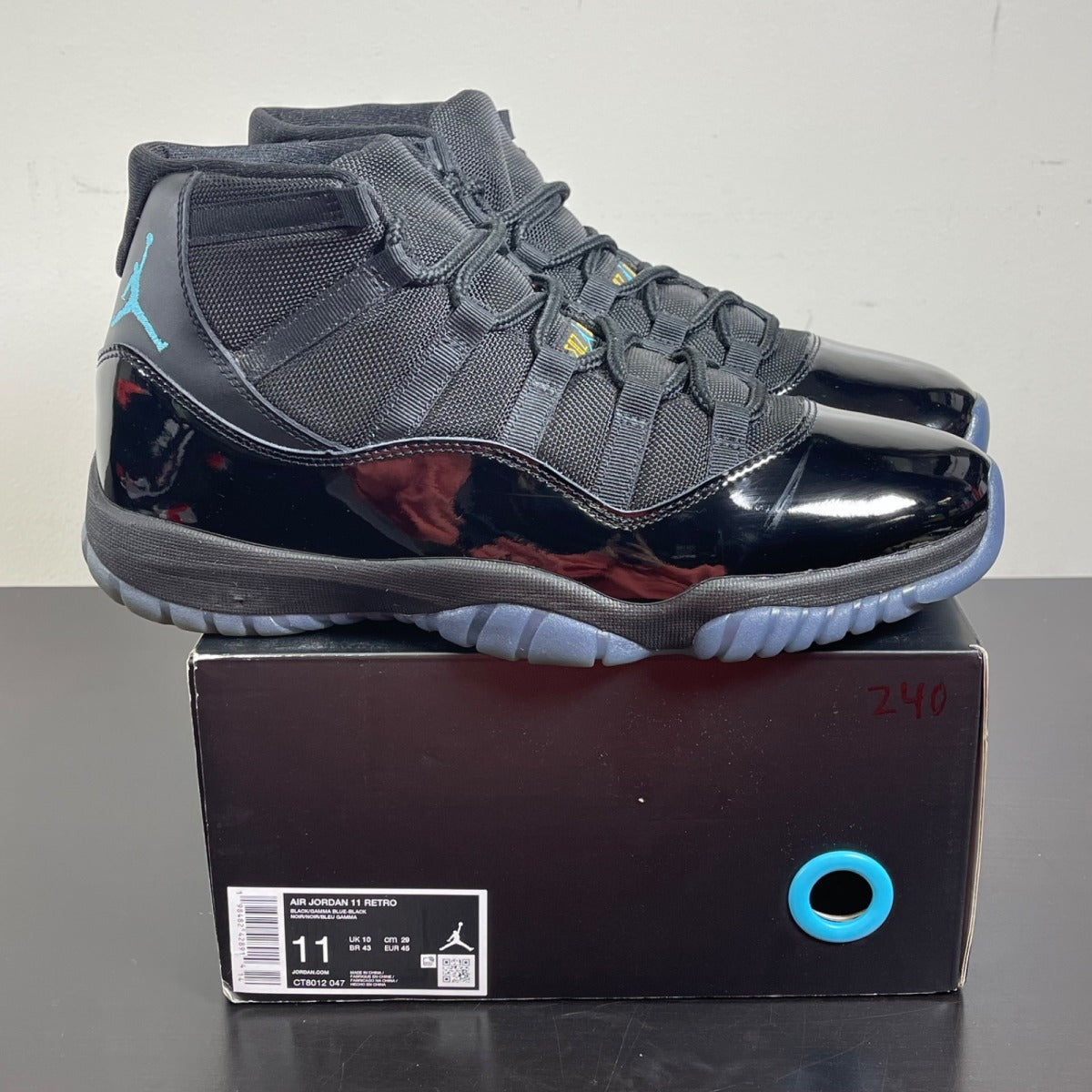 Jordan 11 Retro Gamma Blue (2025) 11 (Lightly Worn Pre-Owned)JordanBlack/Gamma Blue/Varsity Maize - Image 1