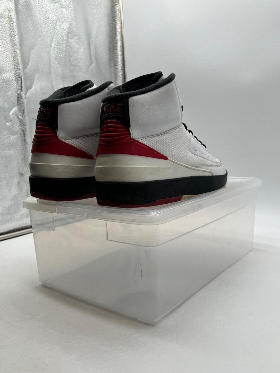 Jordan 2 Retro OG Chicago (2022) (Size 11) - Image 2