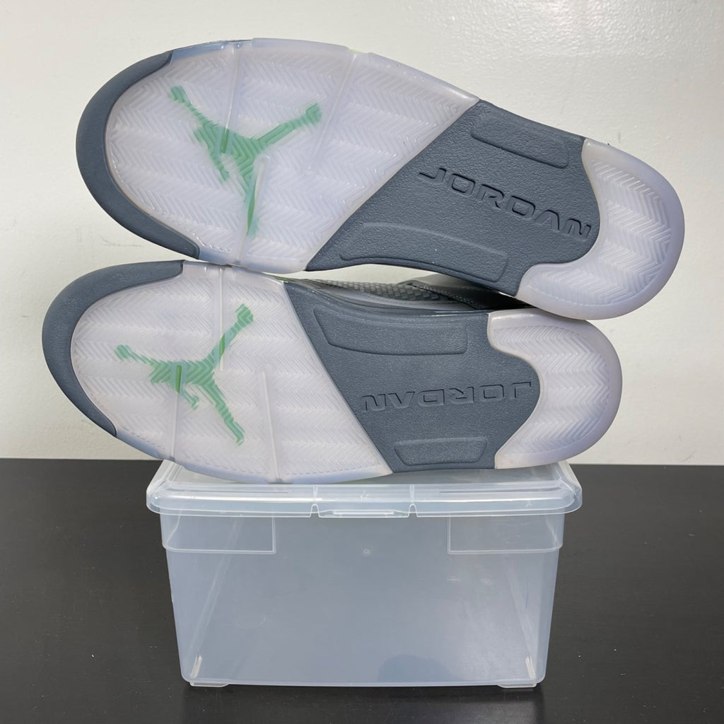 Jordan 5 Retro Green Bean (2022) 15 (New Pre-Owned)JordanSilver/Green Bean-Flint Grey - Image 5