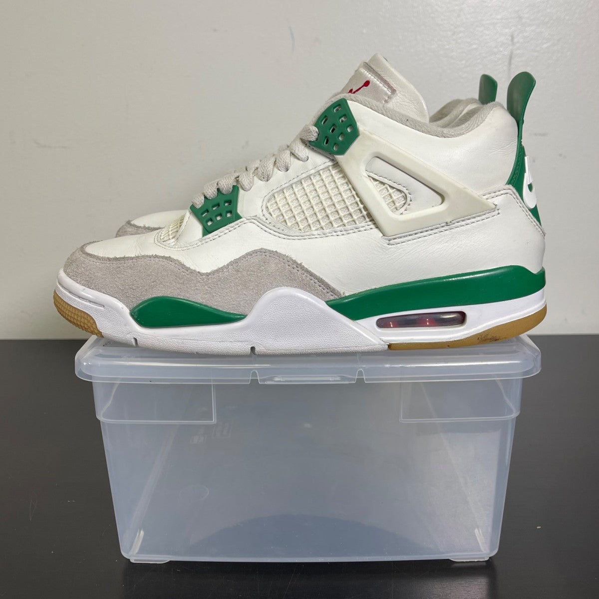 Jordan 4 Retro SB Pine Green 8 (Moderately Worn Pre-Owned)JordanSail/Pine Green/Neutral Grey/White - Image 3