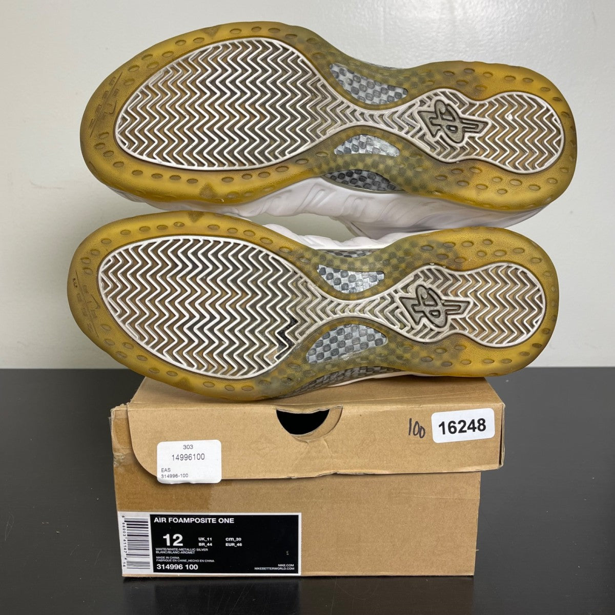 Nike Air Foamposite One White Out 12 (Moderately Worn Pre-Owned)NikeWhite/White-Metallic Silver - Image 5
