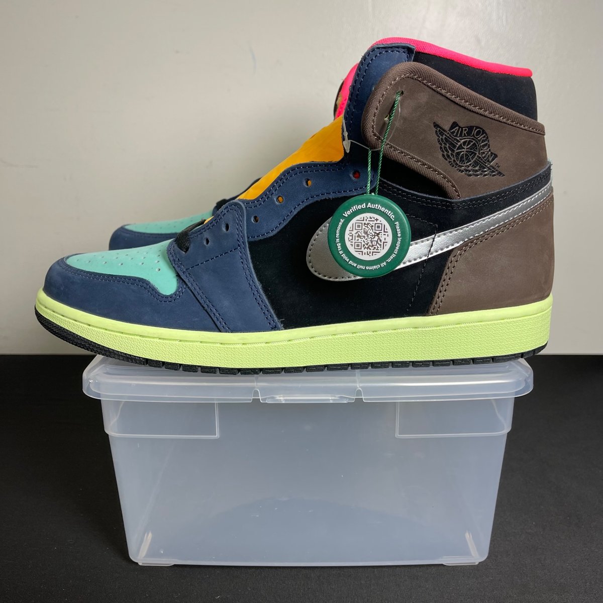 Jordan 1 Retro High Tokyo Bio Hack (Size 12) - aux