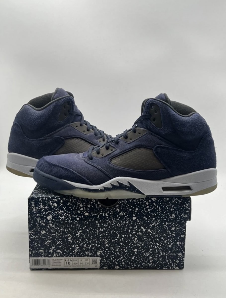 Jordan 5 Retro Midnight Navy 15 (Moderately Worn Pre-Owned)JordanMidnight Navy/Black/Football Grey - Image 1