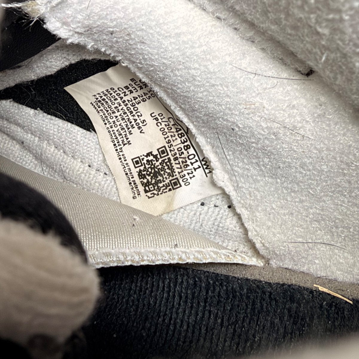 Jordan 5 Retro Moonlight (2021) (Size 11) - aux