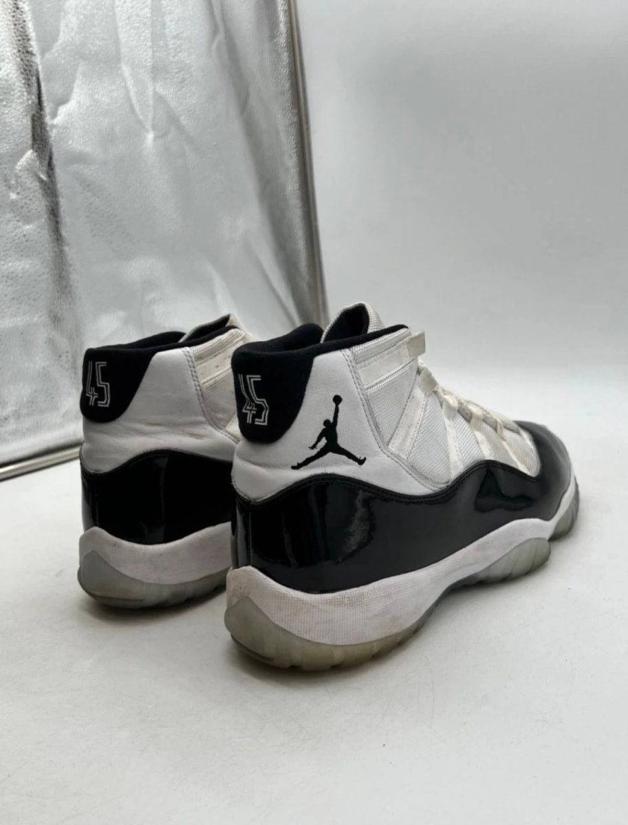 Jordan 11 Retro Concord (2018) 11 (Heavily Worn Pre-Owned)JordanWhite/Black-Concord - Image 5
