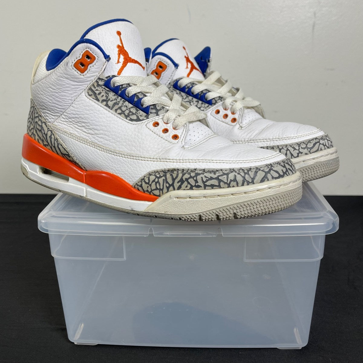 Jordan 3 Retro Knicks 8 (Moderately Worn Pre-Owned)JordanWhite/Old Royal-University Orange-Tech Grey - Image 1