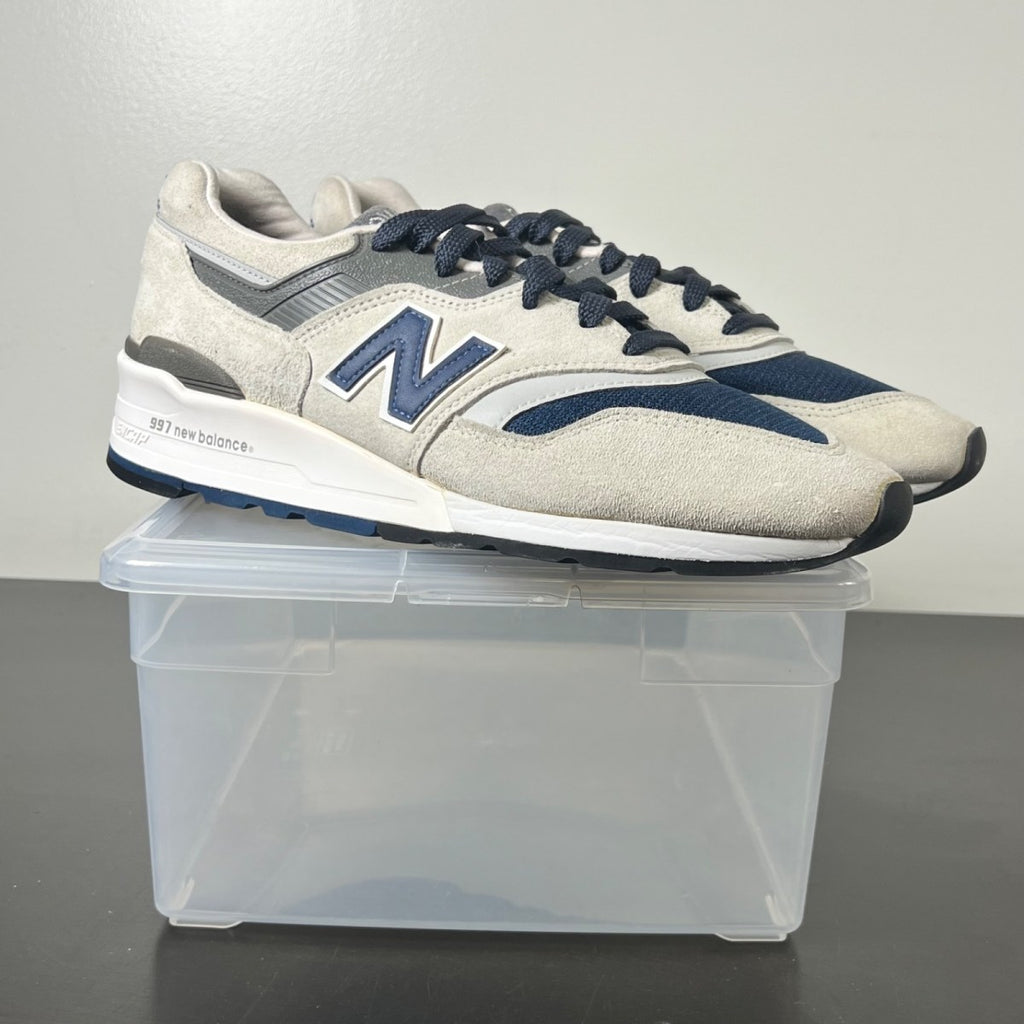 New Balance 997 J. Crew Moonshot 11 (Moderately Worn Pre-Owned)New BalanceTan/Navy - Image 1