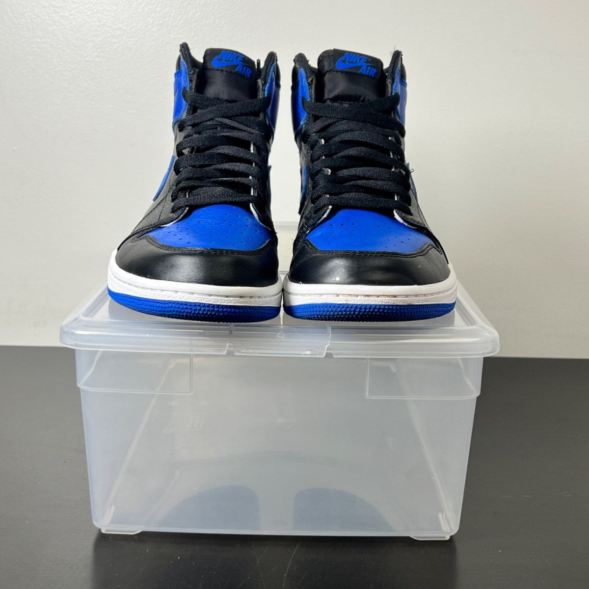 Jordan 1 Retro Royal (2017) 10 (Lightly Worn Pre-Owned)JordanBlack/Varsity Royal-White - Image 2