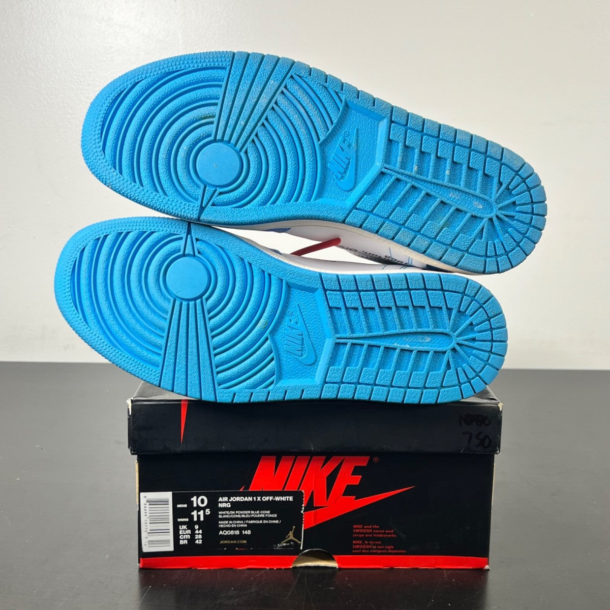 Jordan 1 Retro High Off-White University Blue 10 (Lightly Worn Pre-Owned)JordanWhite/Dark Powder Blue-Cone - Image 5