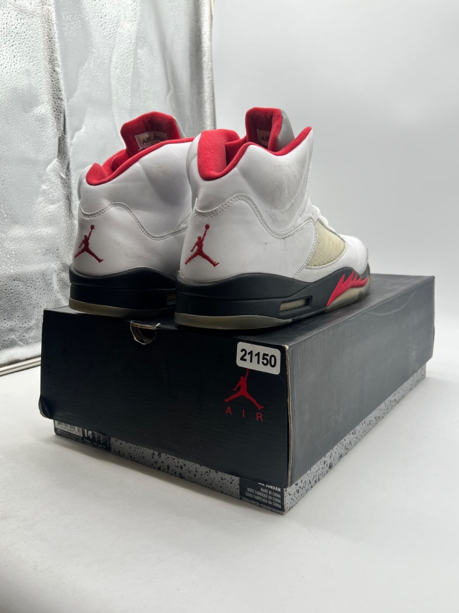 Jordan 5 Retro Fire Red (2013) 14 (Heavily Worn Pre-Owned) - Image 5