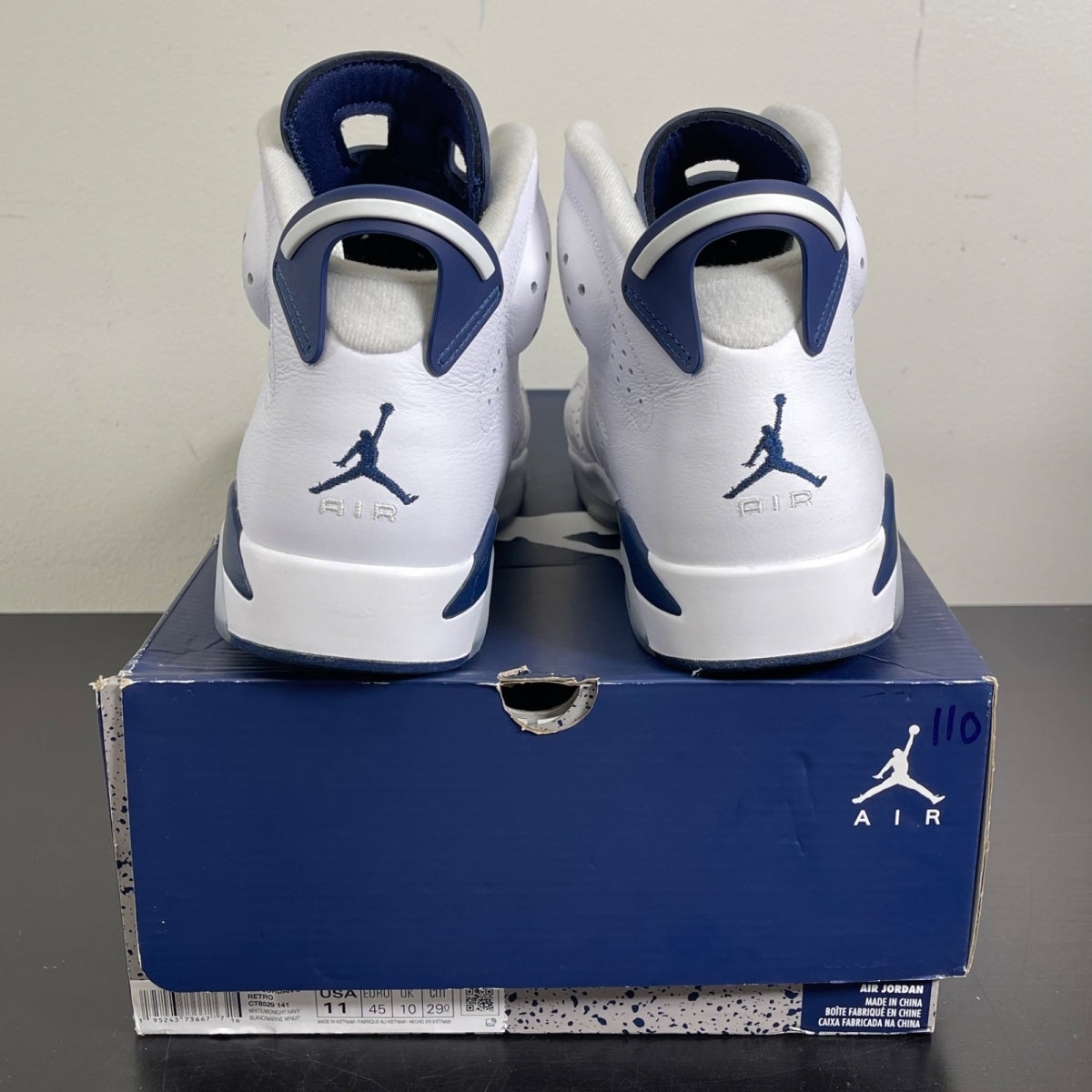 Jordan 6 Retro Midnight Navy (2022) 11 (Moderately Worn Pre-Owned)JordanWhite/Midnight Navy - Image 4