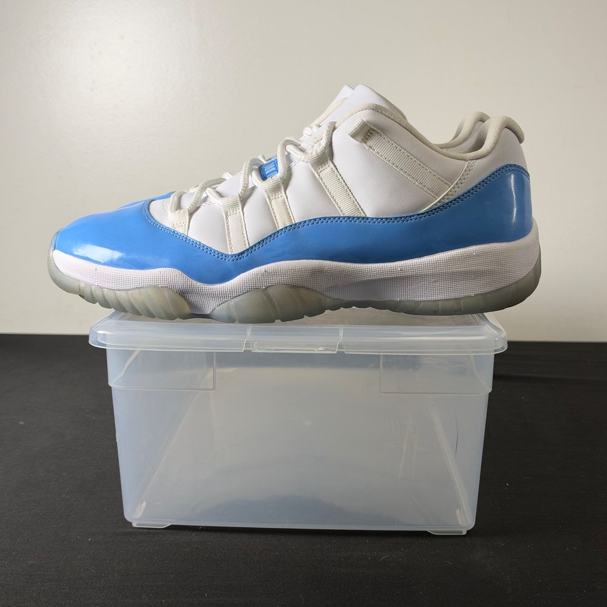 Jordan 11 Retro Low University Blue (2017) (Size 12) - aux