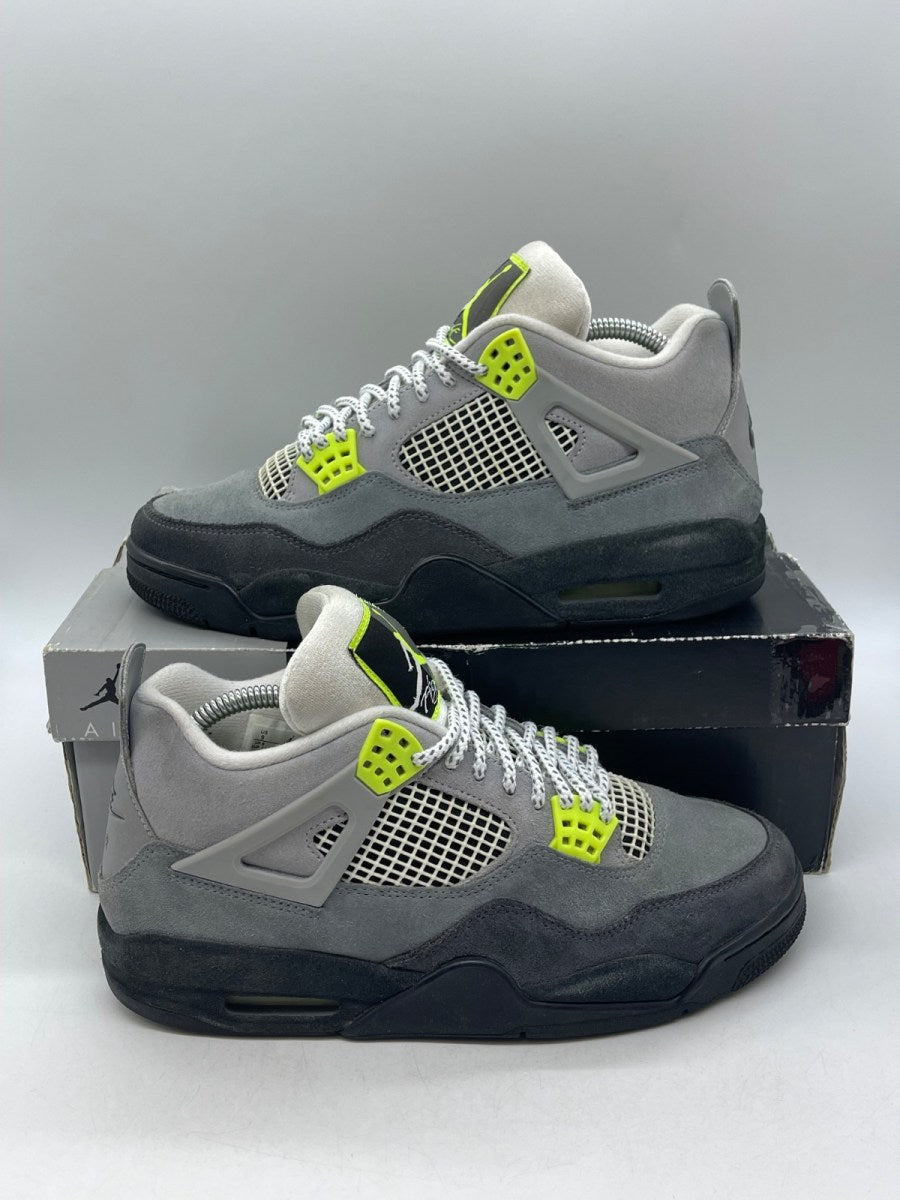 Jordan 4 Retro SE 95 Neon 9 (Moderately Worn Pre-Owned)JordanCool Grey/Volt-Wolf Grey-Anthracite - Image 1