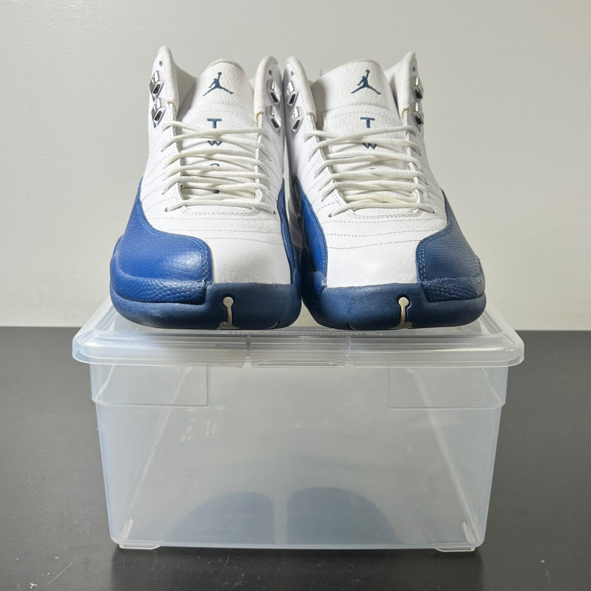 Jordan 12 Retro French Blue (2016) 11.5 (Moderately Worn Pre-Owned)JordanWhite/French Blue-Metallic Silver-Varsity Red - Image 2