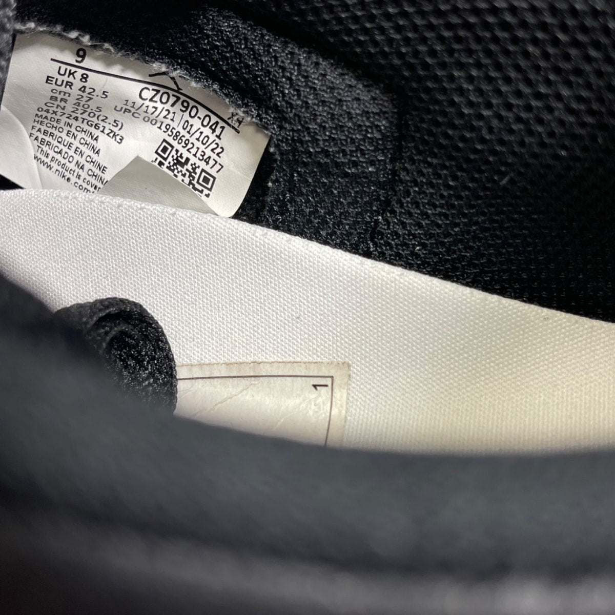 Jordan 1 Retro Low OG Mystic Navy 9 (Moderately Worn Pre-Owned)JordanBlack/Mystic Navy-White - Image 7