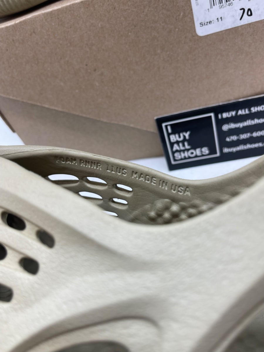 adidas Yeezy Foam RNR Stone Salt 11 (Moderately Worn Pre-Owned) - Image 8