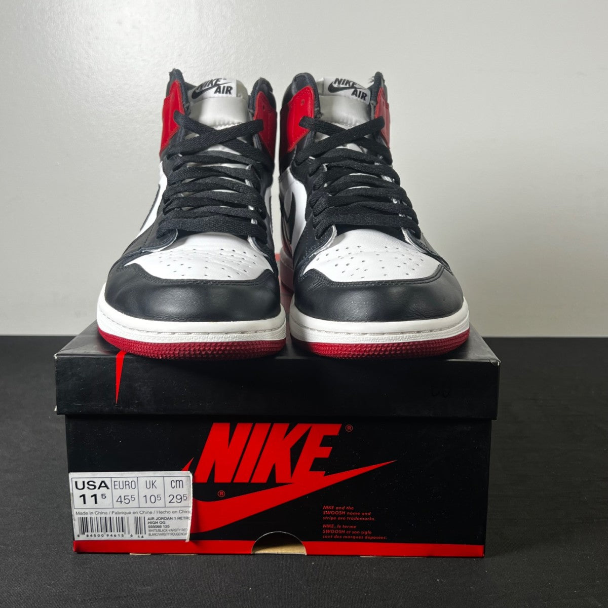 Jordan 1 Retro Black Toe (2016) 11.5 (Lightly Worn Pre-Owned)JordanWhite/Varsity Red/Black - Image 2