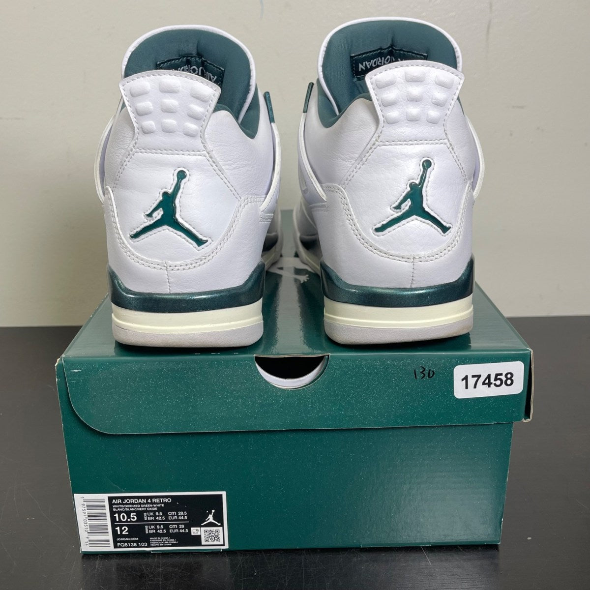 Jordan 4 Retro Oxidized Green 10.5 (Moderately Worn Pre-Owned)JordanWhite/Oxidized Green/White/Neutral Grey - Image 4