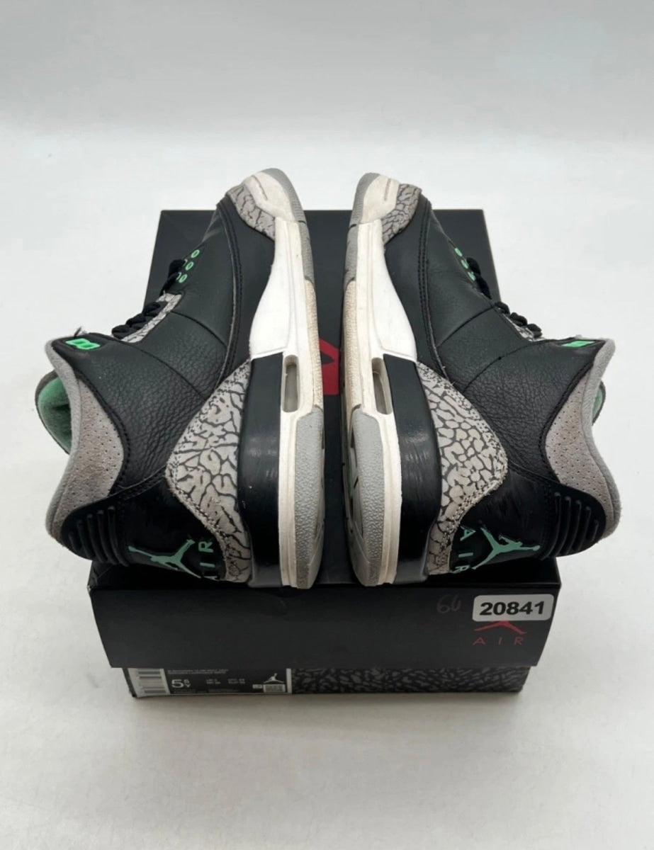 Jordan 3 Retro Green Glow (GS) 5.5Y (Moderately Worn Pre-Owned)JordanBlack/Green Glow/Wolf Grey/White - Image 9