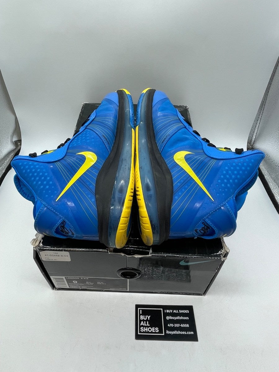 Nike LeBron 8 V/2 Entourage 9 (Moderately Worn Pre-Owned)