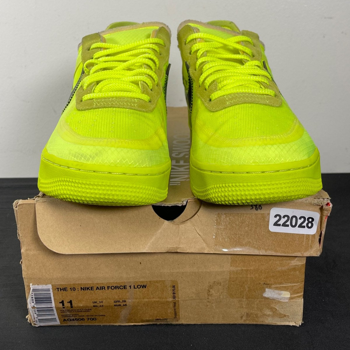 Nike Air Force 1 Low Off-White Volt 11 (Moderately Worn Pre-Owned)NikeVolt/Hyper Jade-Cone-Black - Image 2
