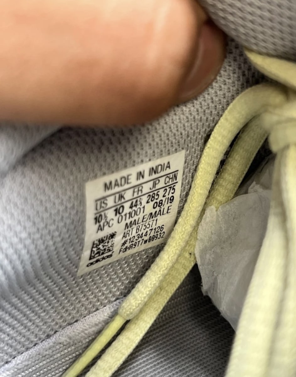 adidas Yeezy Boost 700 Wave Runner 10.5 (Lightly Worn Pre-Owned)adidasSolid Grey/Chalk White/Core Black - Image 8
