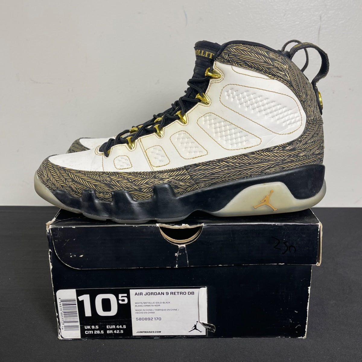 Jordan 9 Retro Doernbecher Pollito 10.5 (Moderately Worn Pre-Owned)JordanWhite/Metallic Gold-Black - Image 3