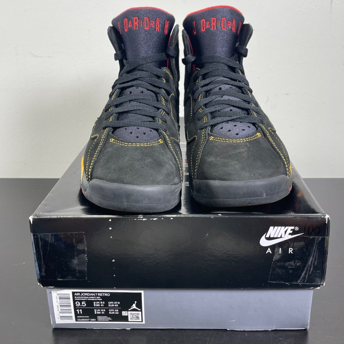 Jordan 7 Retro Citrus (2022) 9.5 (Moderately Worn Pre-Owned)JordanBlack/Citrus-Varsity Red - Image 2