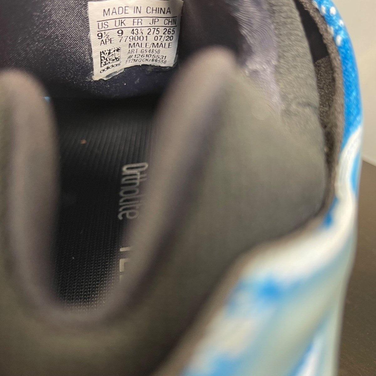 adidas Yeezy 700 V3 Arzareth 9.5 (Moderately Worn Pre-Owned)adidasAzareth/Azareth/Azareth - Image 6