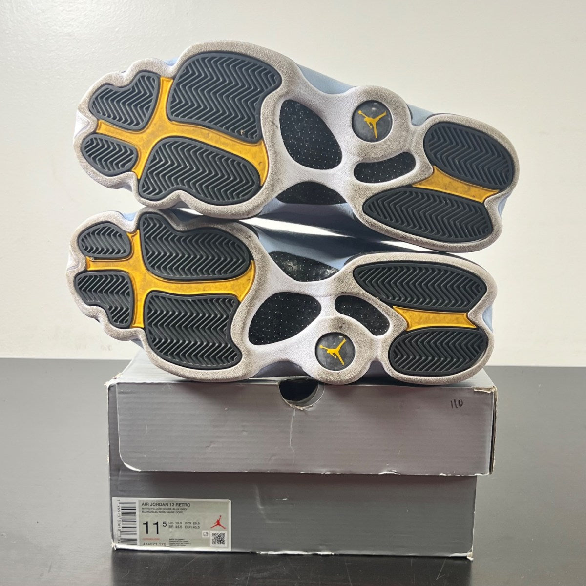 Jordan 13 Retro Blue Grey 11.5 (Moderately Worn Pre-Owned)JordanWhite/Yellow Ochre/Blue Grey/Black - Image 6